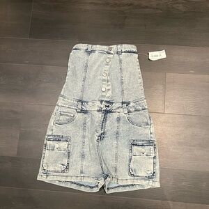 High-Waisted Denim Shorts with Pockets